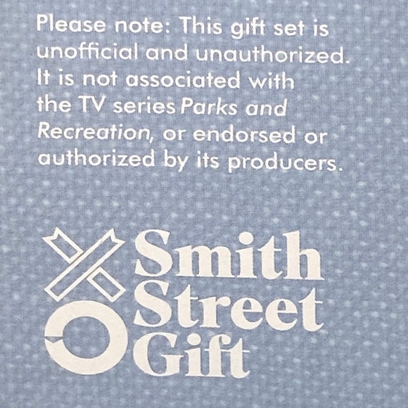 Smith Street Gift Parks & Recs Welcome to Pawnee  Book & Mug - Picture 8 of 8